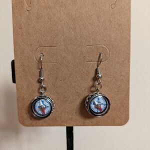 🎄BOGO FREE🎄Silver and Blue Compass Earrings